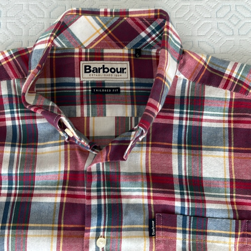Barbour Men’s lightweight plaid button down shirt tailored fit medium LIKE NEW